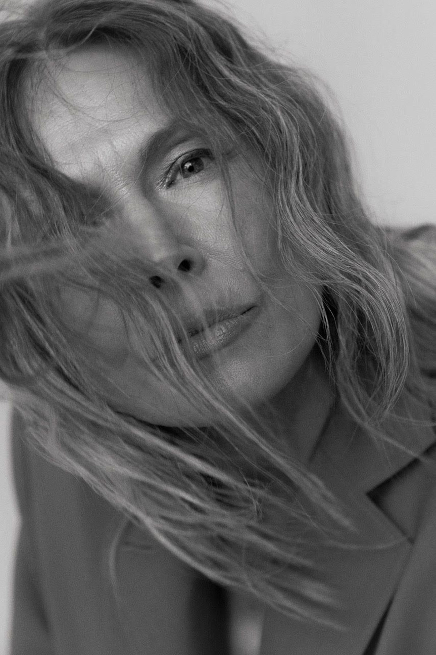 LENKA BENESOVA - Crystal Model Management