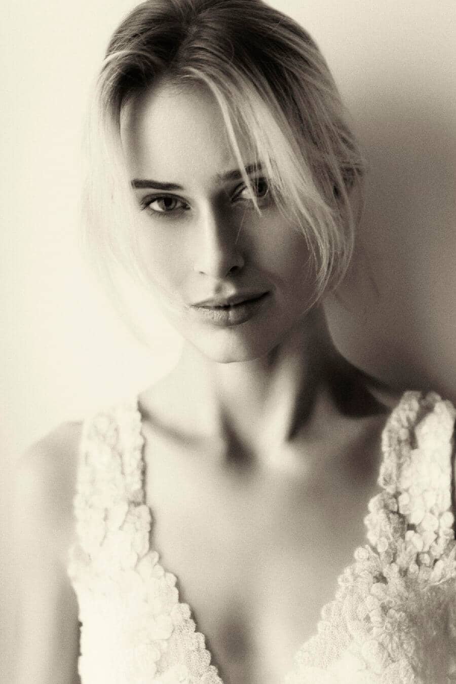 ALEXANDRA PERKARKOVA - Crystal Model Management