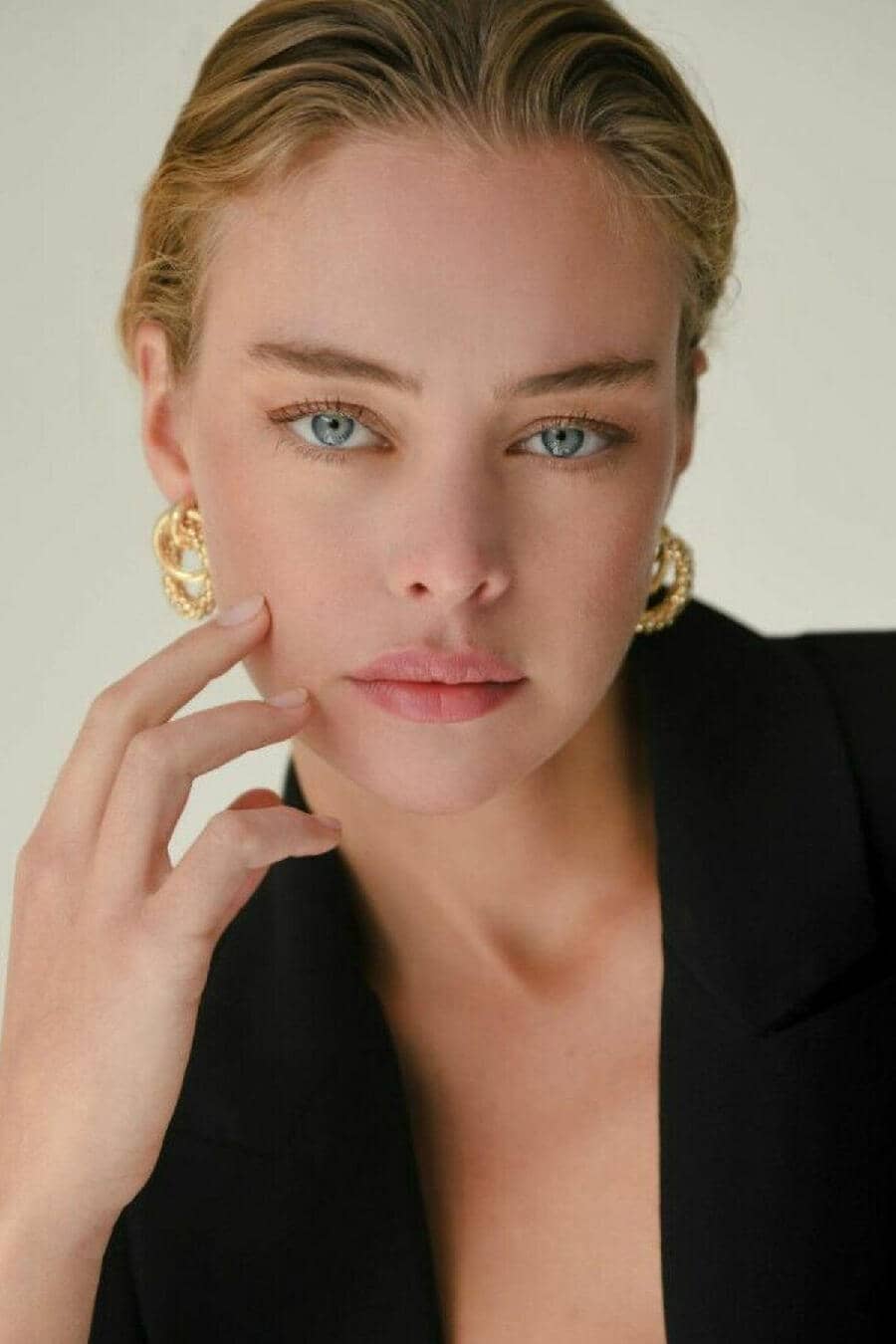 CAROLINE MEIJER - Crystal Model Management