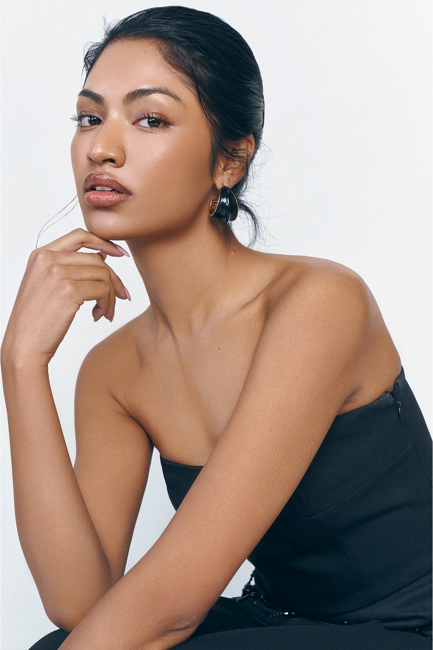 LETISHA KASAN - Crystal Model Management
