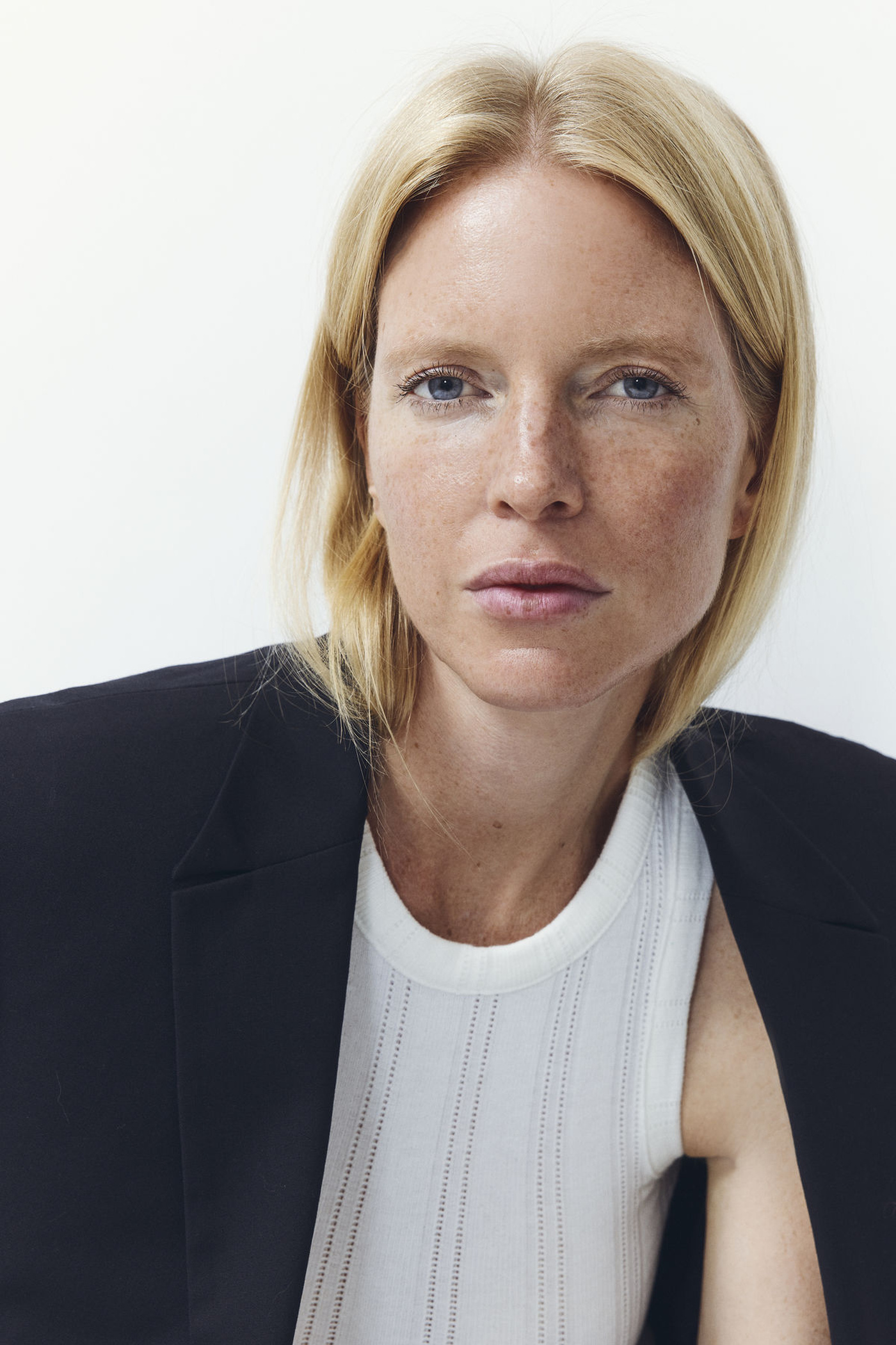 JESSICA SJOO - Crystal Model Management