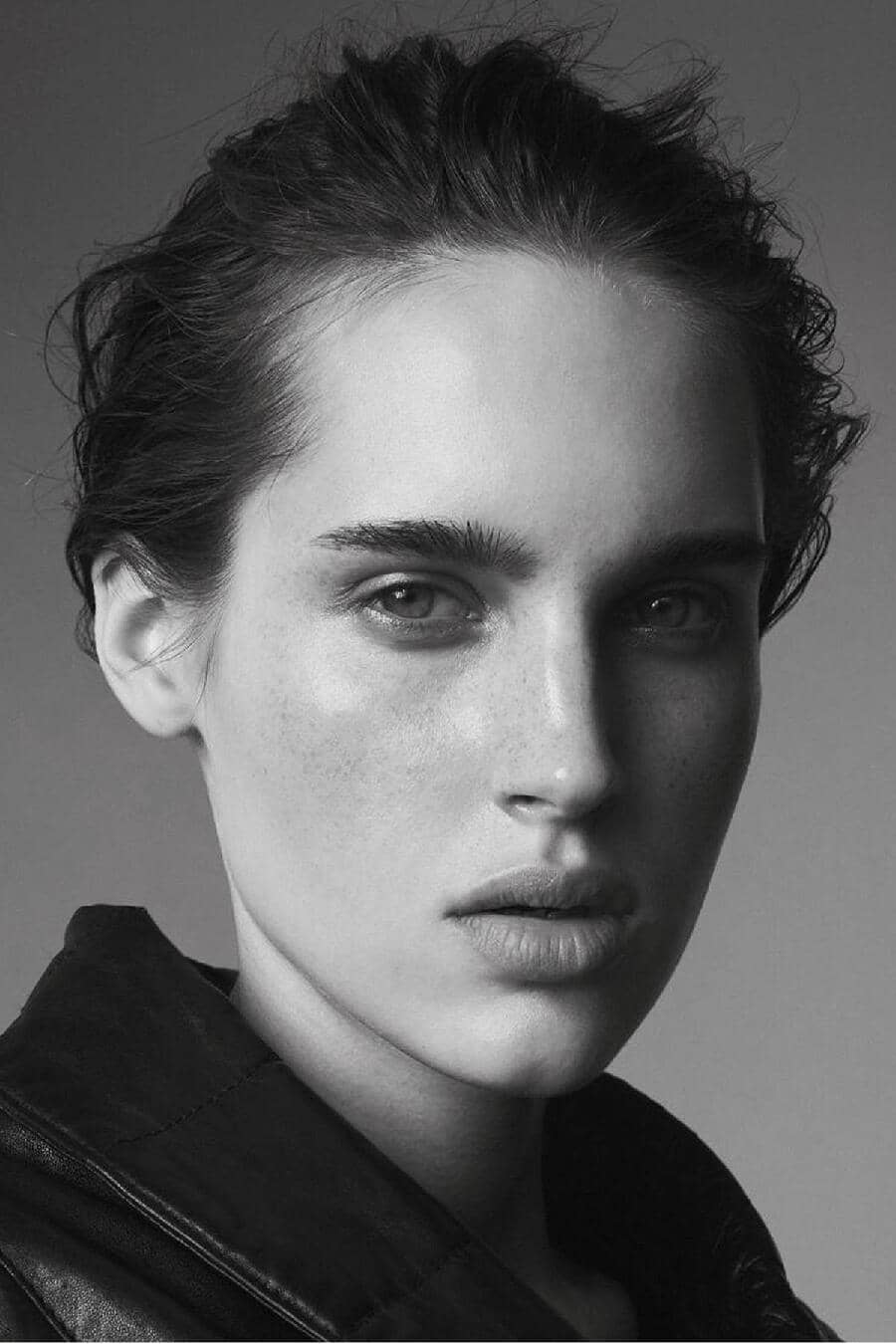 ANASTASIIA KUZ - Crystal Model Management