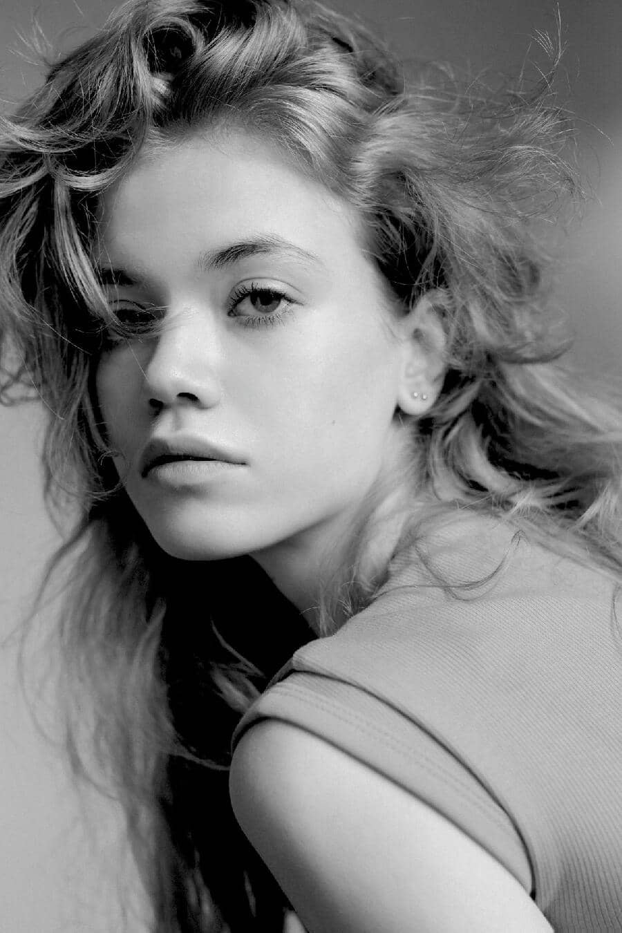 MIRA MAJCHRZAK - Crystal Model Management